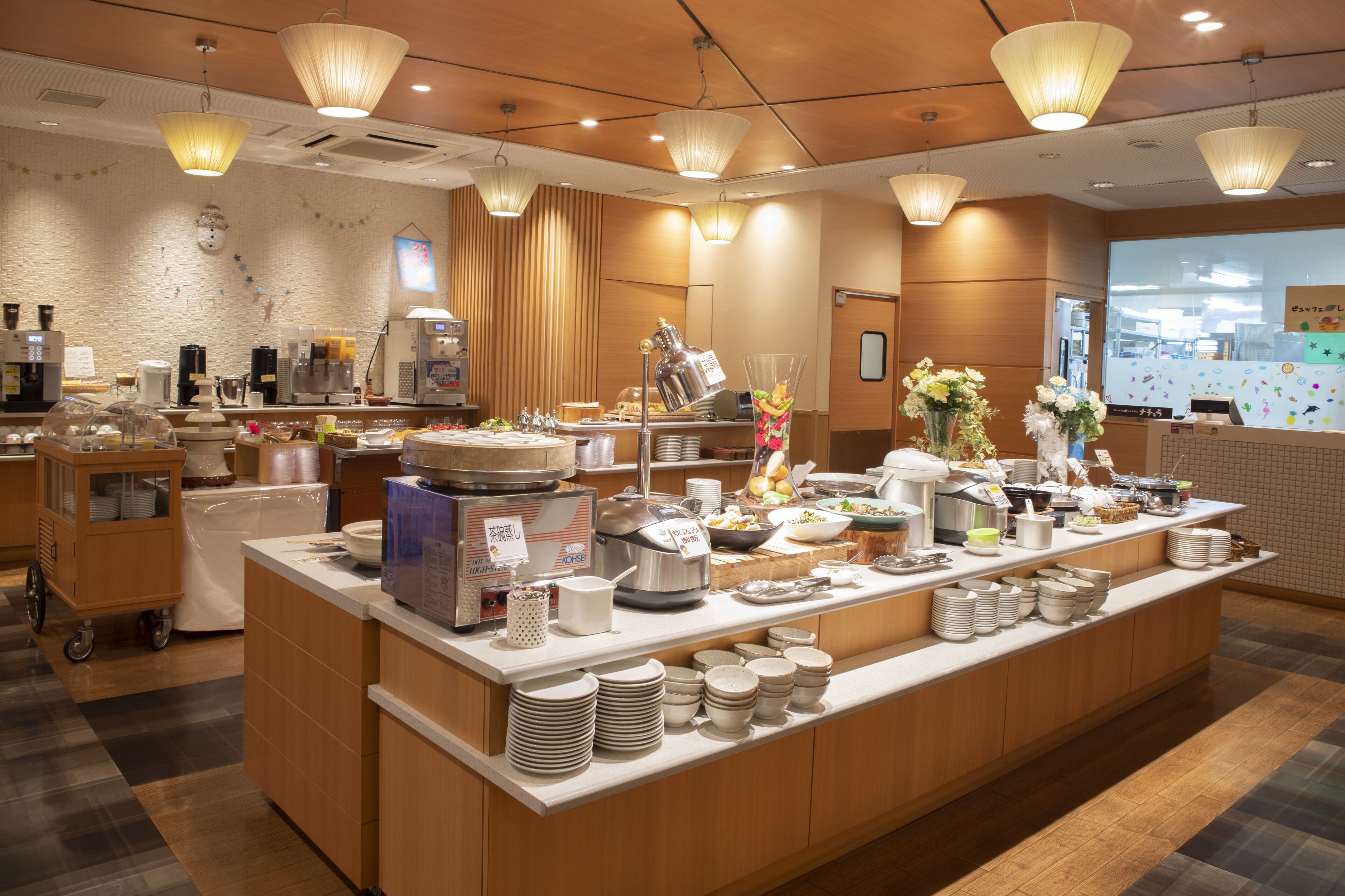 daily buffet breakfast (jpy 1850 per person)