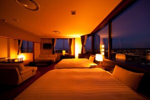 Chambre Deluxe (with Tatami Area) | Coffres-forts dans les chambres, bureau, chambres insonorisées