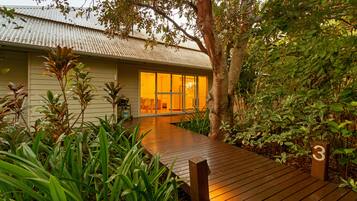 1 bedroom, premium bedding, pillow-top beds, in-room safe