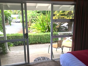 Deluxe Studio | 1 bedroom, premium bedding, pillow-top beds, desk - Colonial House Motel (Kerikeri)