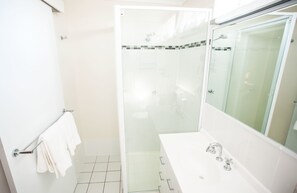 Shower, free toiletries, hair dryer, towels