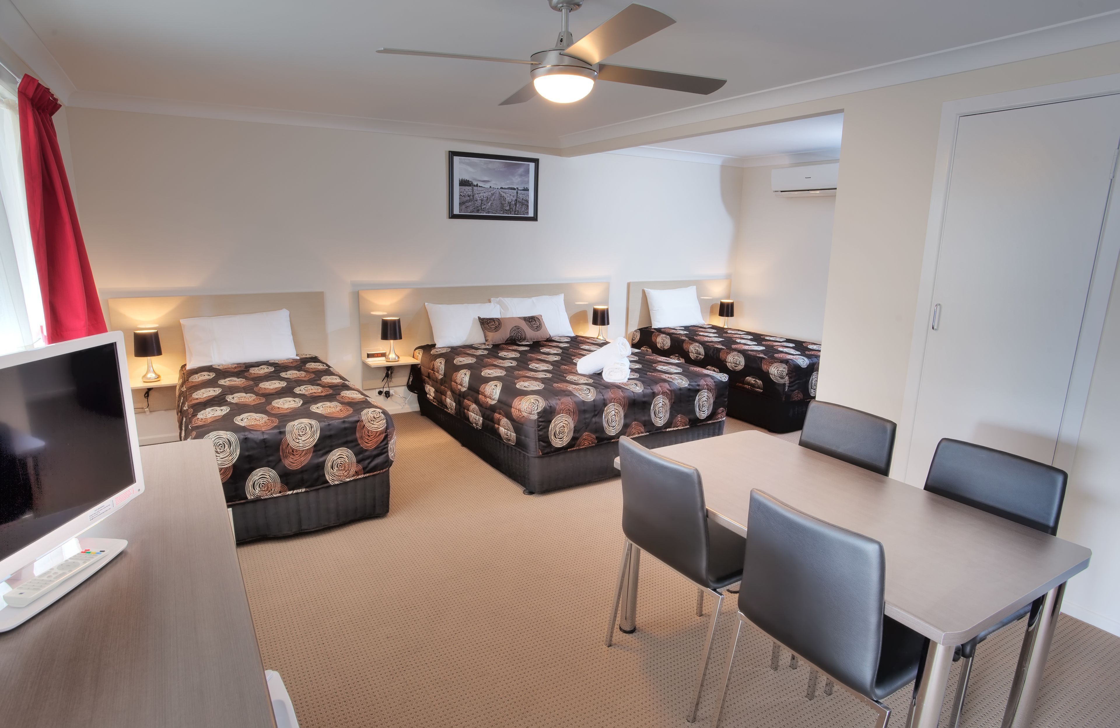 Desk, free WiFi, bed sheets