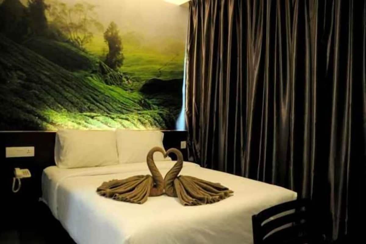 Premium bedding, Select Comfort beds, desk, blackout drapes
