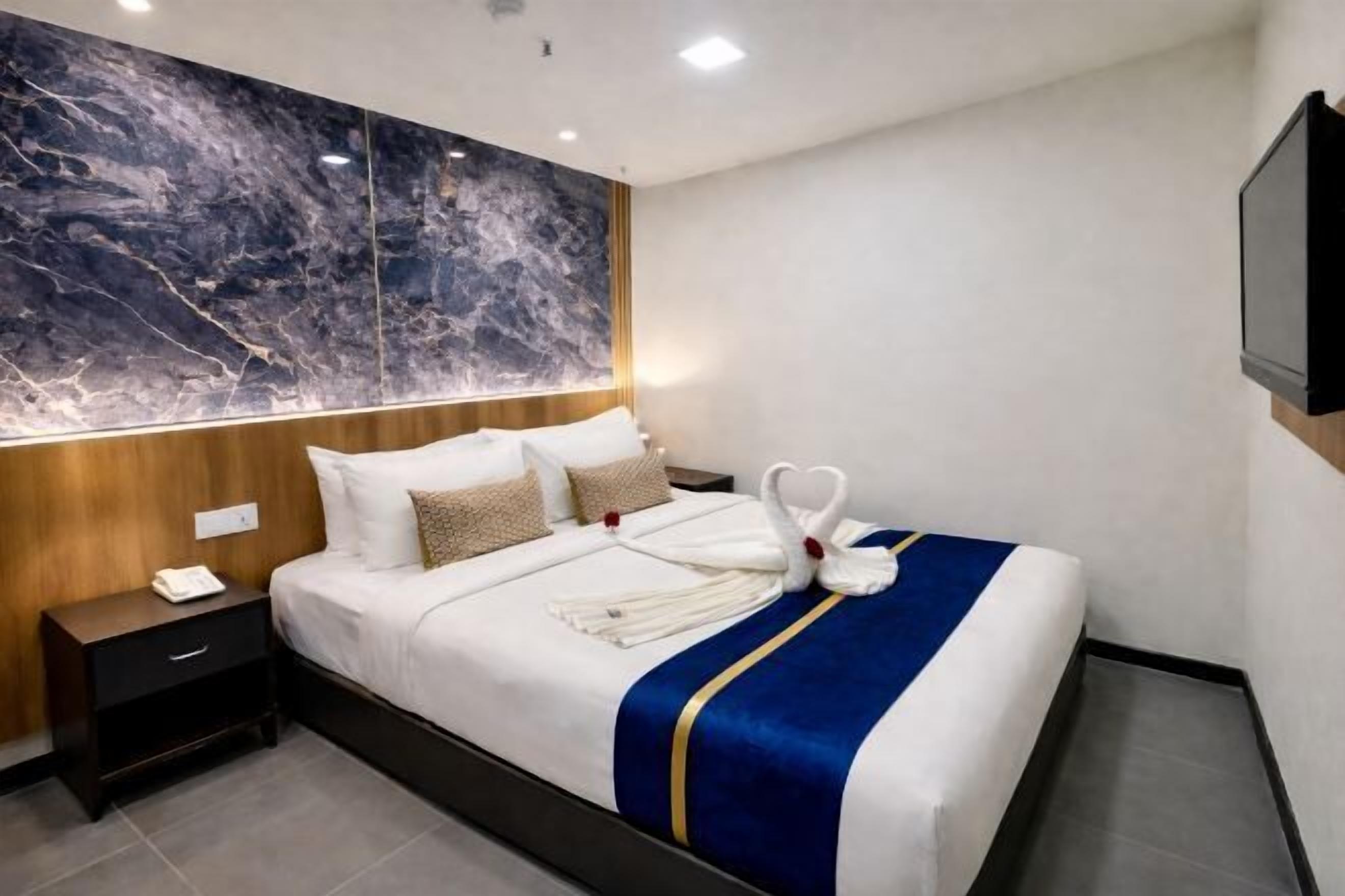 Ropa de cama de alta calidad, camas Select Comfort y escritorio 