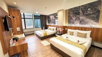 Kamar Quadruple Premium, 2 Tempat Tidur Queen (Family) | Pemandangan kota