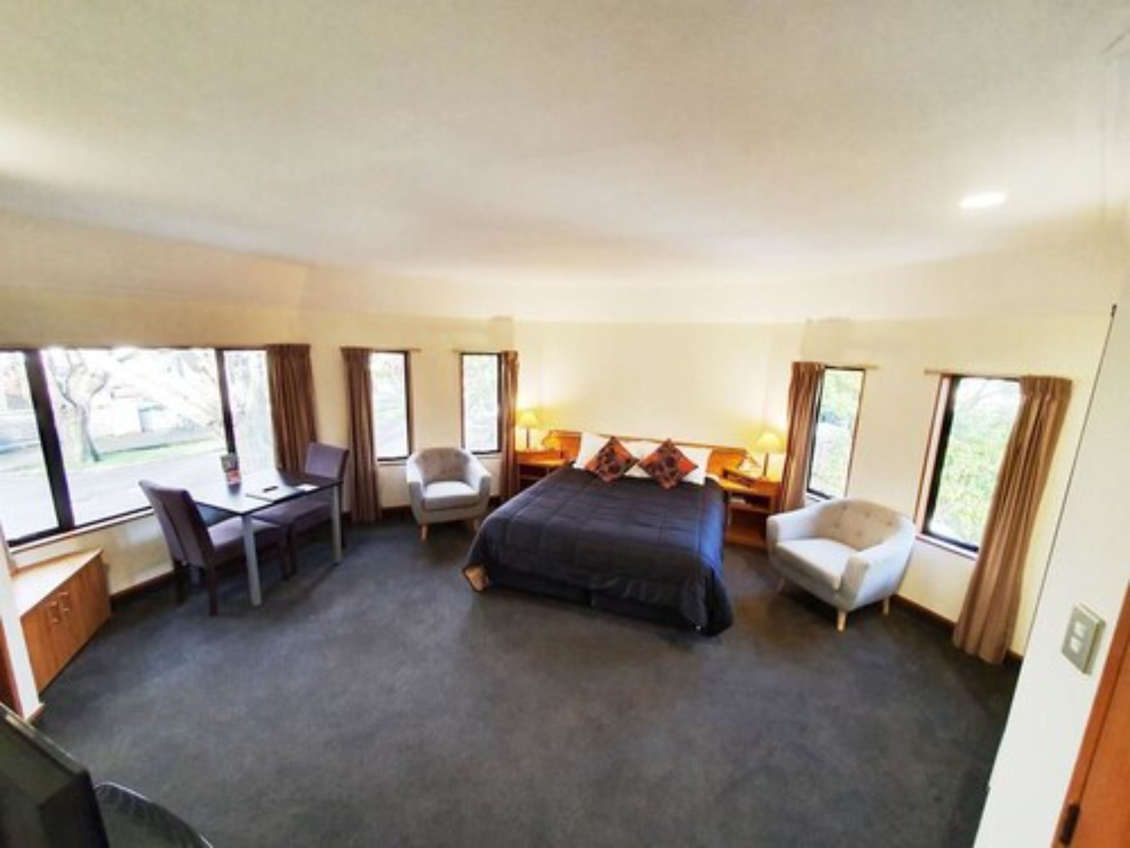 Superior Studio, 1 King Bed