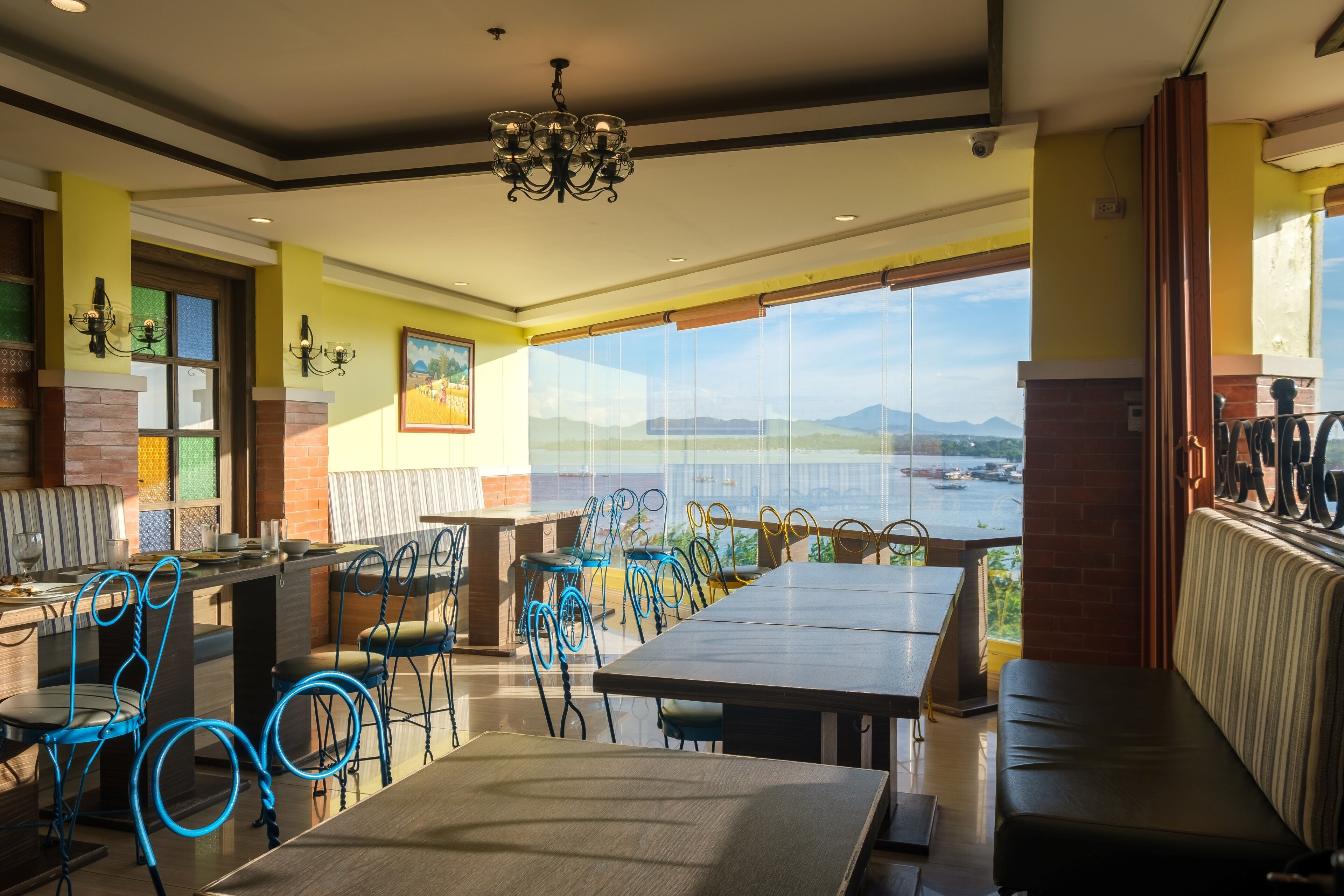 Frühstück, Mittagessen, Abendessen, Blick aufs Meer 