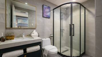 Penthouse, 2 Bedrooms | Bathroom