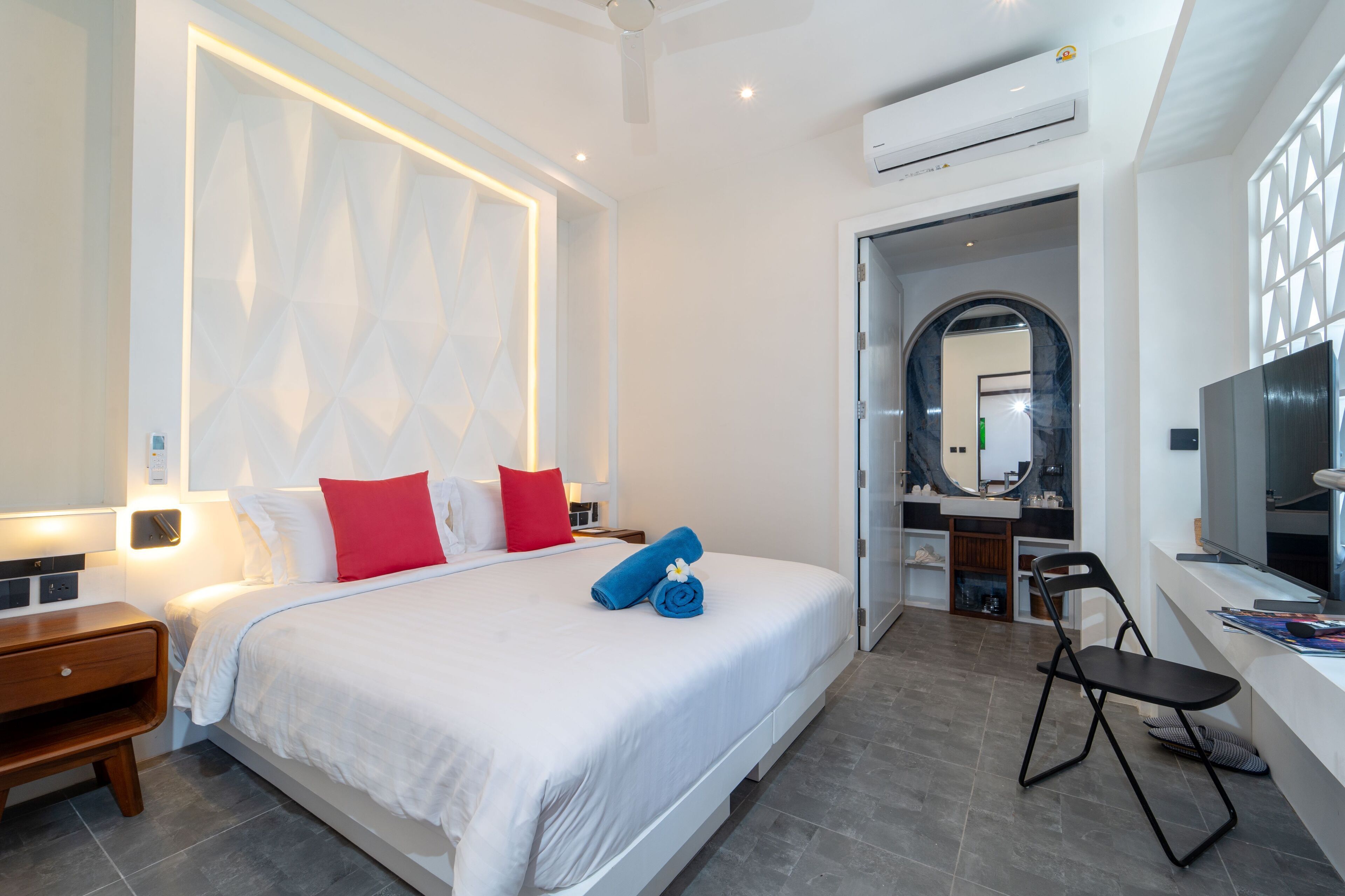 Two Bedroom Beachfront Pool Villa | Premium bedding, minibar, in-room safe, blackout curtains