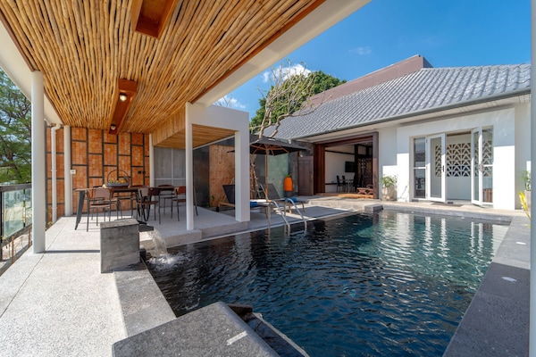 Two Bedroom Beachfront Pool Villa | Alberca privada