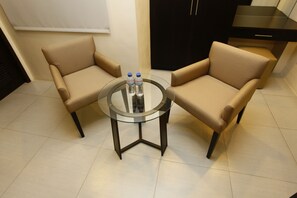 Superior kamer | Luxe beddengoed, een minibar, een kluis op de kamer