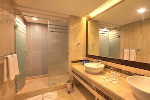 Free toiletries, hair dryer, bidet, towels