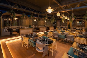 11 restaurants, spécialités Cuisine internationale