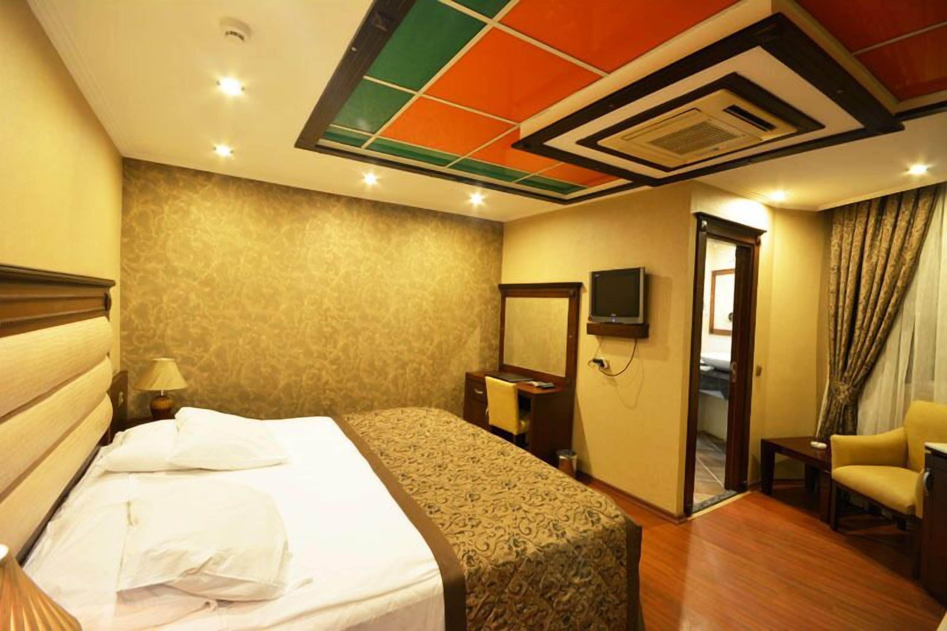 minibar, in-room safe, desk, free cots/infant beds