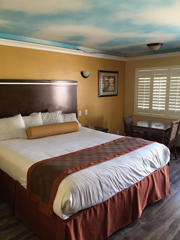 Standard Room, 2 Queen Beds, Non Smoking