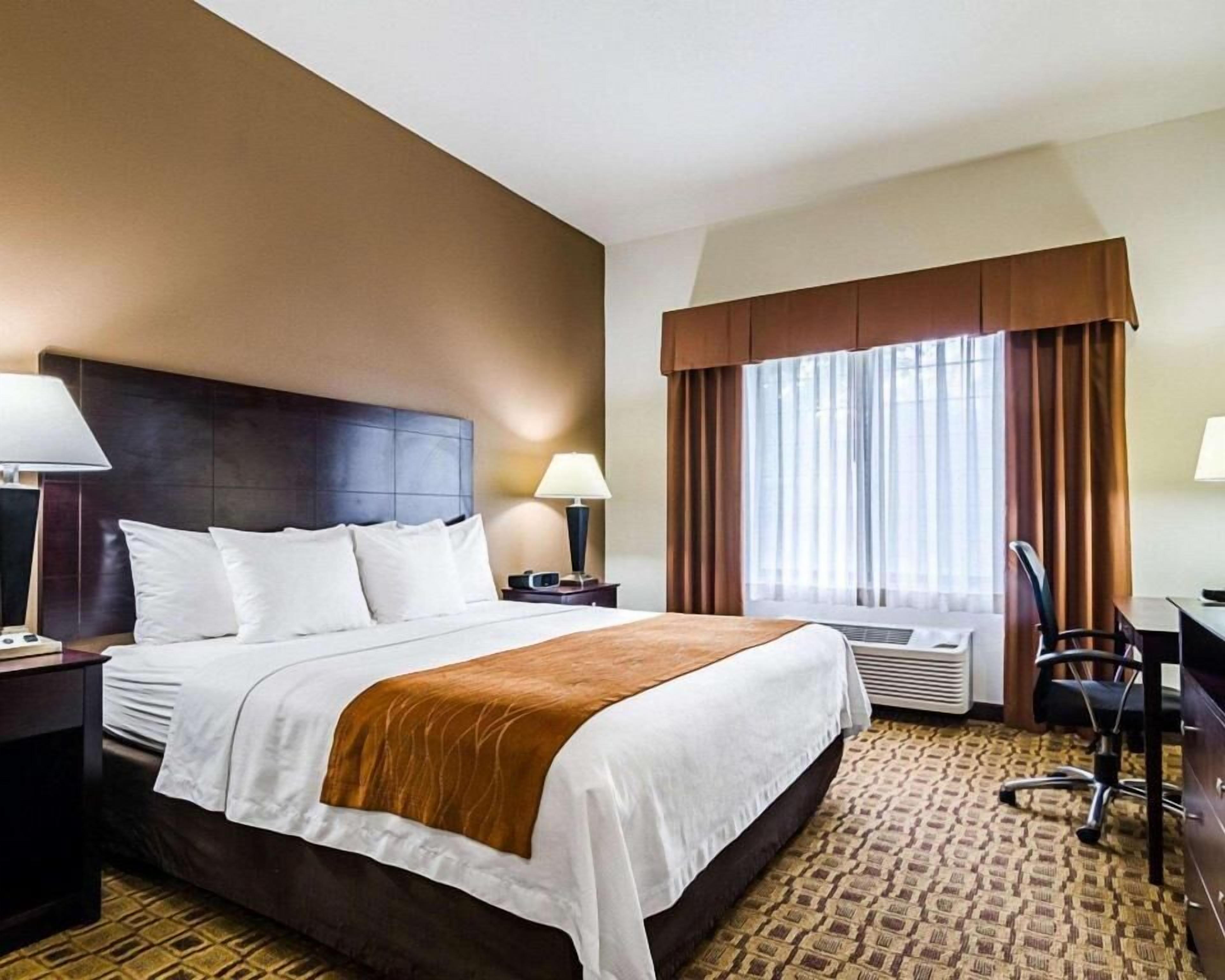 Premium bedding, desk, iron/ironing board, rollaway beds
