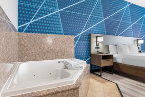 Zimmer, 1 King-Bett, Whirlpool