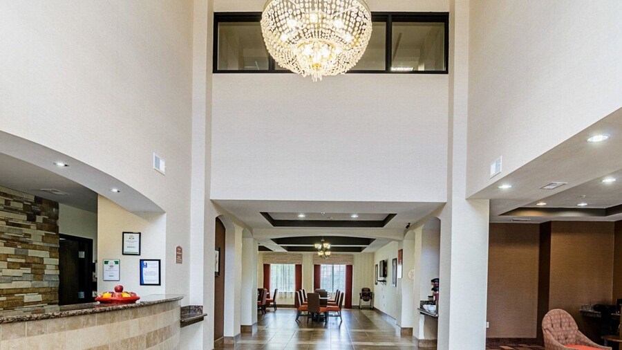 Comfort Inn & Suites Lawrence - University Area