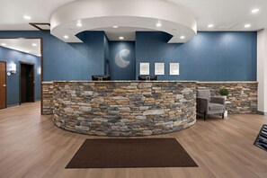 Lobby - Comfort Suites Hudson I-94 (Hudson)