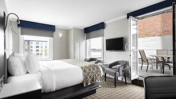 Standard Room, 1 King Bed, Accessible (Private Access to Patio) | 1 bedroom, premium bedding, down comforters, pillowtop beds