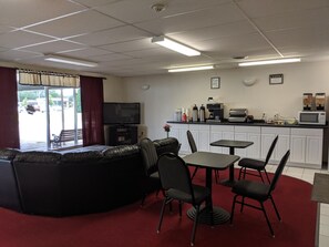 Restaurant - Red Carpet Motel (Knoxville)