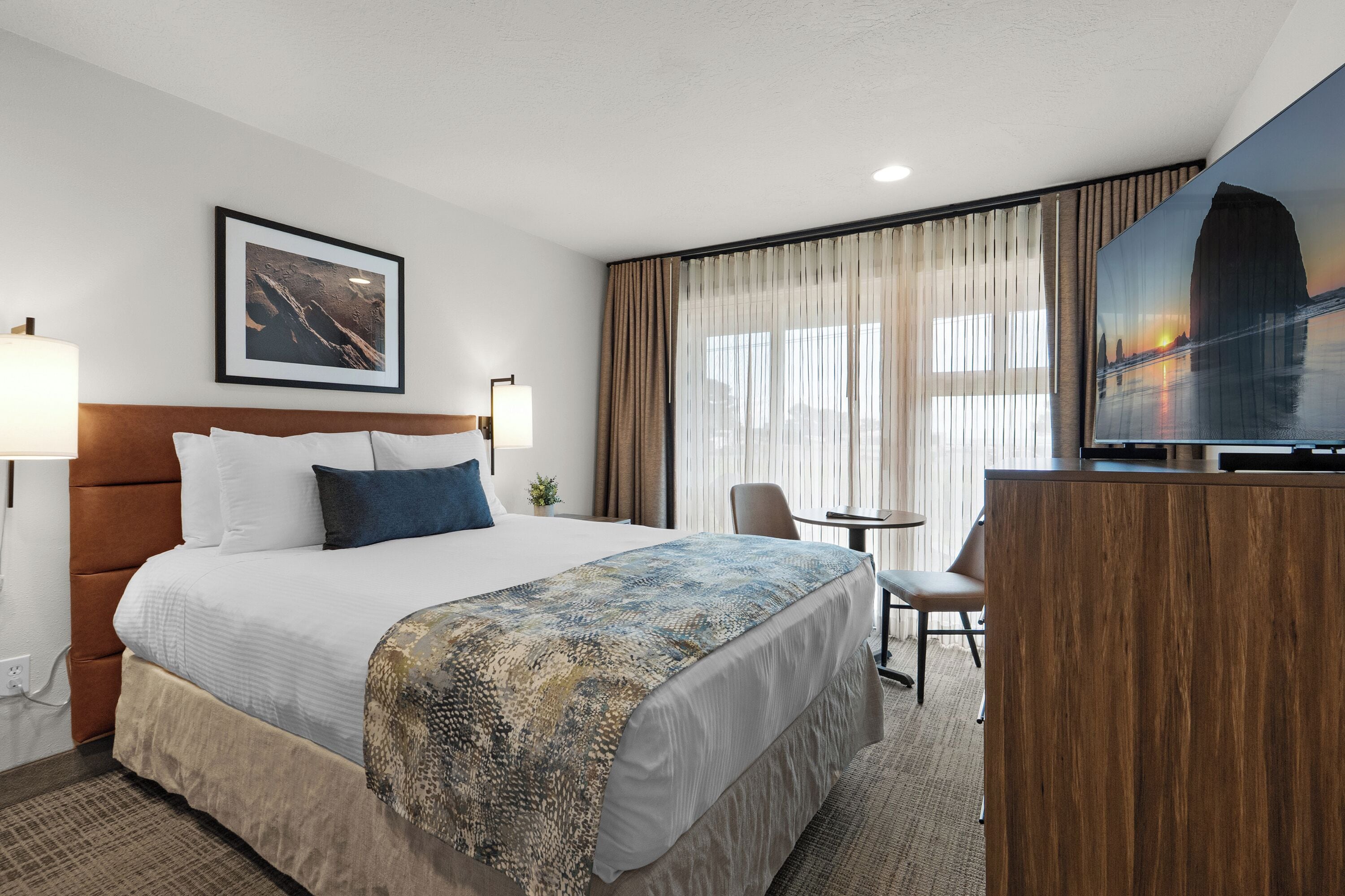 queen studio, 1 queen bed | laptop workspace, blackout curtains, free cots/infant beds, free wifi