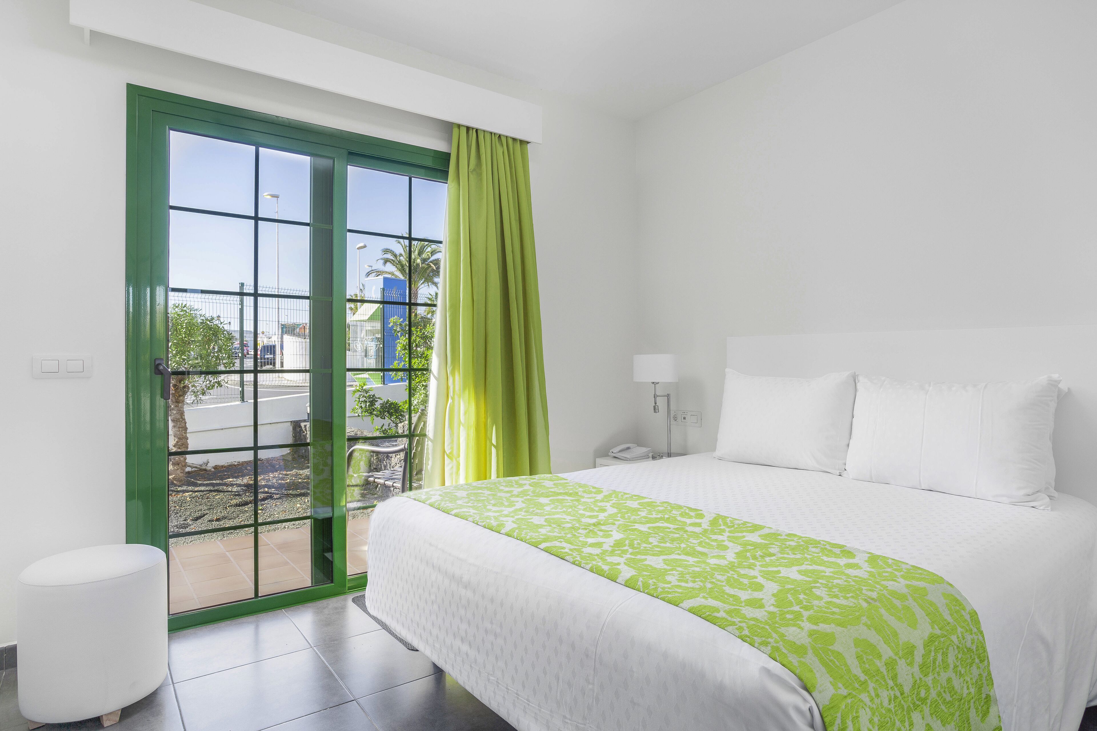 2 bedrooms, in-room safe, iron/ironing board, free cots/infant beds