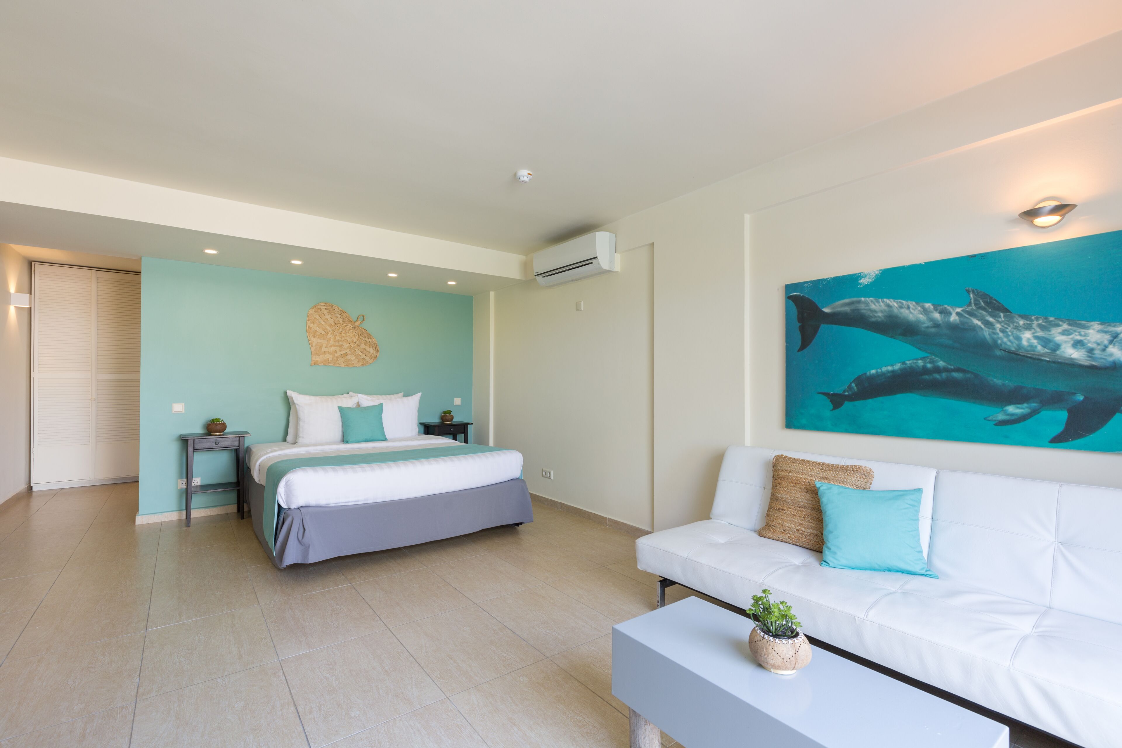dolphin room | 1 bedroom, in-room safe, iron/ironing board, cots/infant beds