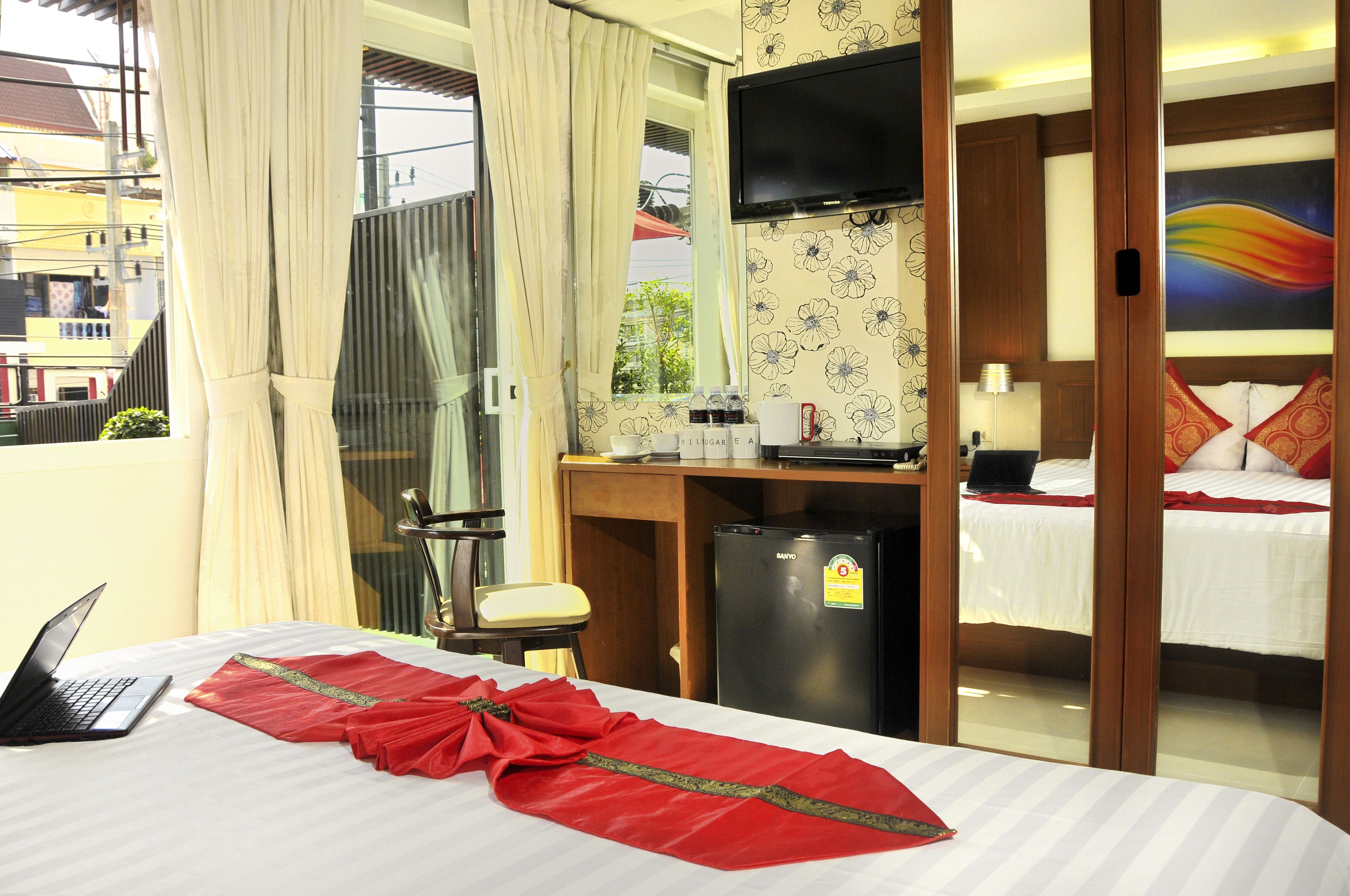 deluxe room | room amenity