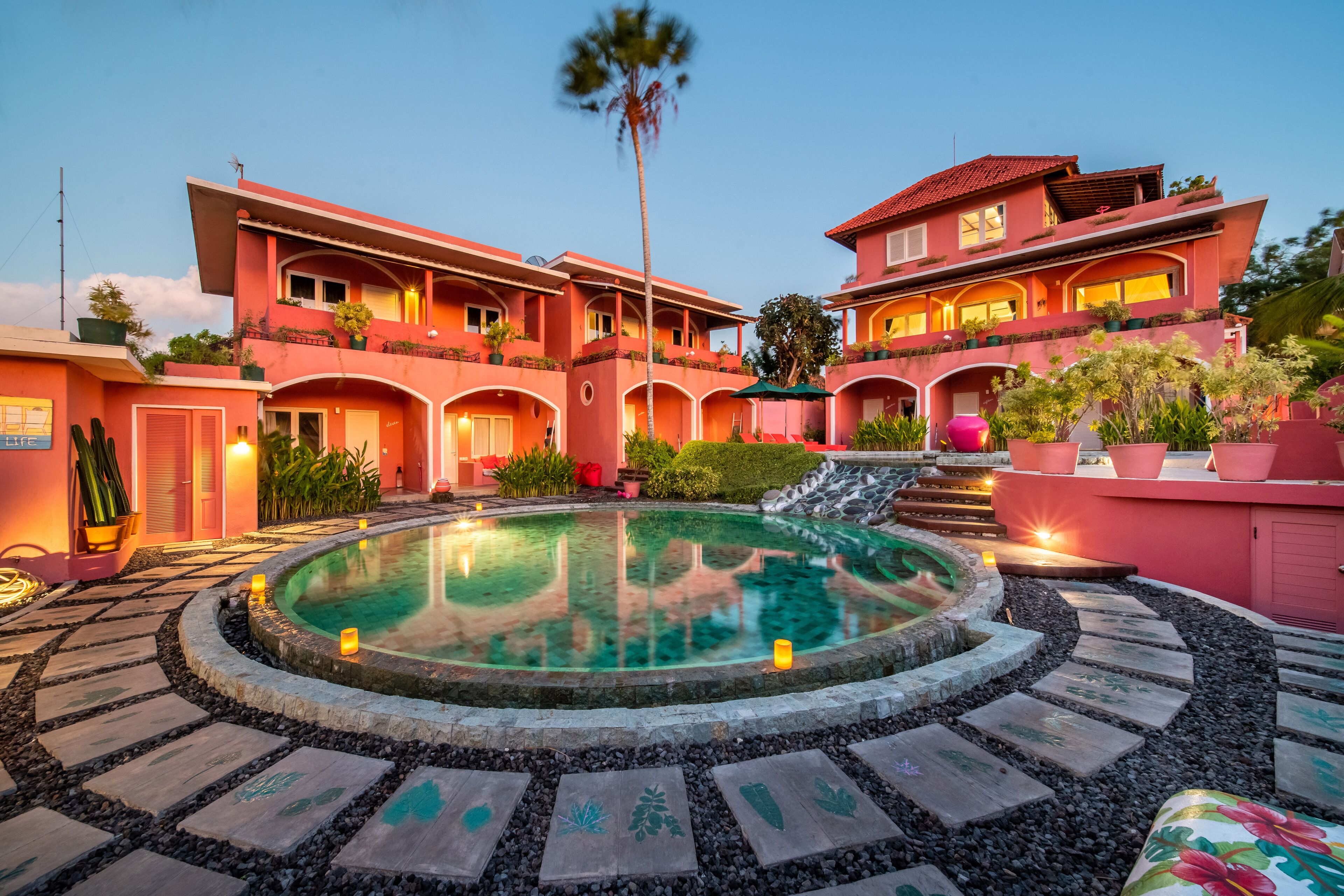 2 outdoor pools, pool umbrellas, sun loungers