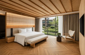 Free minibar, in-room safe, desk, soundproofing - Da Nang Mikazuki Japanese Resorts & Spa (Da Nang)