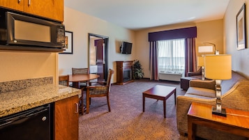Suite, 1 King Bed, Non Smoking, Refrigerator & Microwave (with Sofabed) | In-room safe, desk, laptop workspace, iron/ironing board
