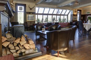 Breakfast, lunch, dinner served; local cuisine  - Best Western The Crianlarich Hotel (Crianlarich)