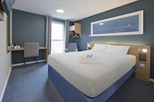 Room - Travelodge Borehamwood (Borehamwood)