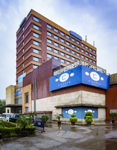 Caspia Hotel New Delhi Shalimar Bagh