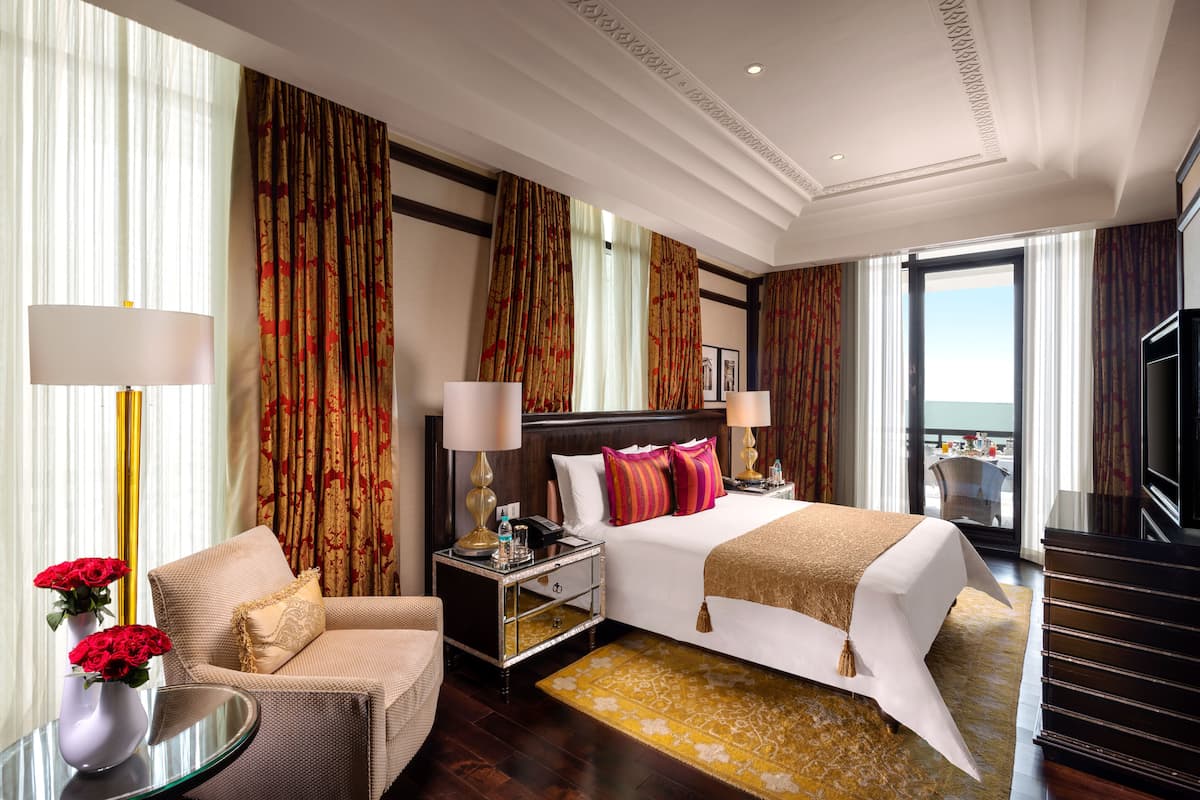 Royal Suite, 2 Bedrooms | 1 bedroom, premium bedding, minibar, in-room safe