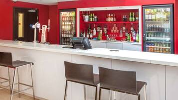 Bar (in der Unterkunft)