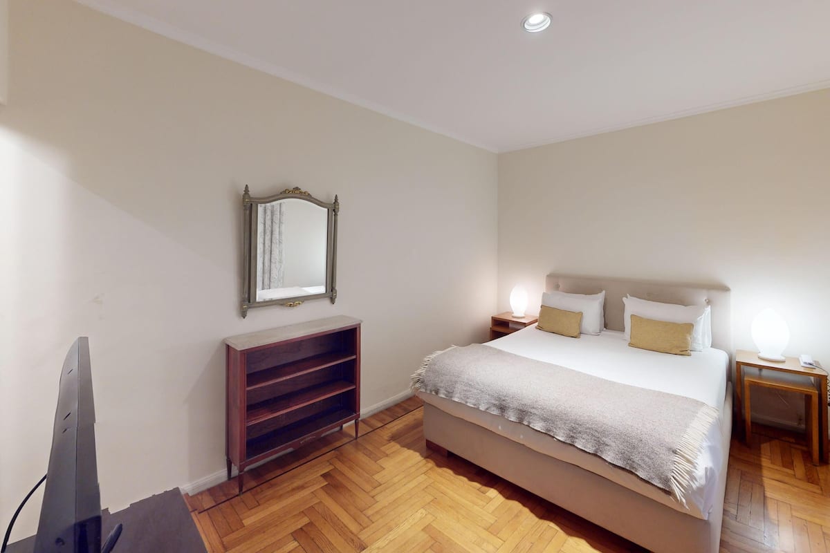 Camera Superior, 1 letto queen | 1 camera, biancheria da letto di alta qualità, copriletto in piuma