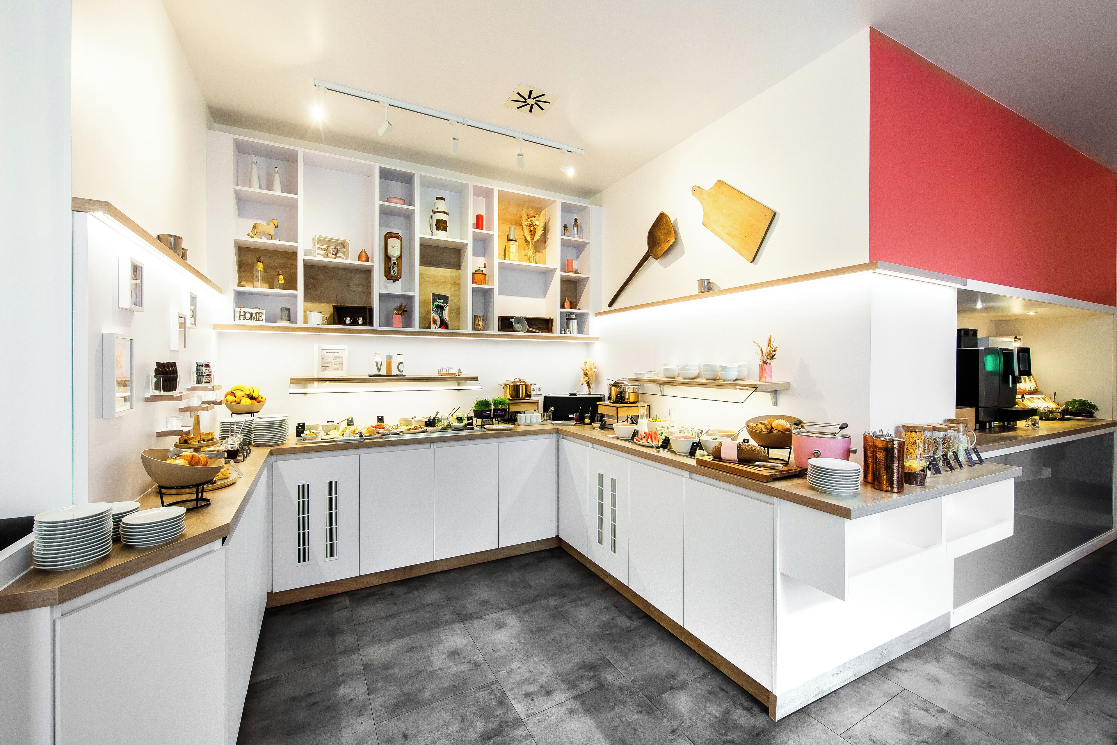 daily buffet breakfast (eur 21 per person)