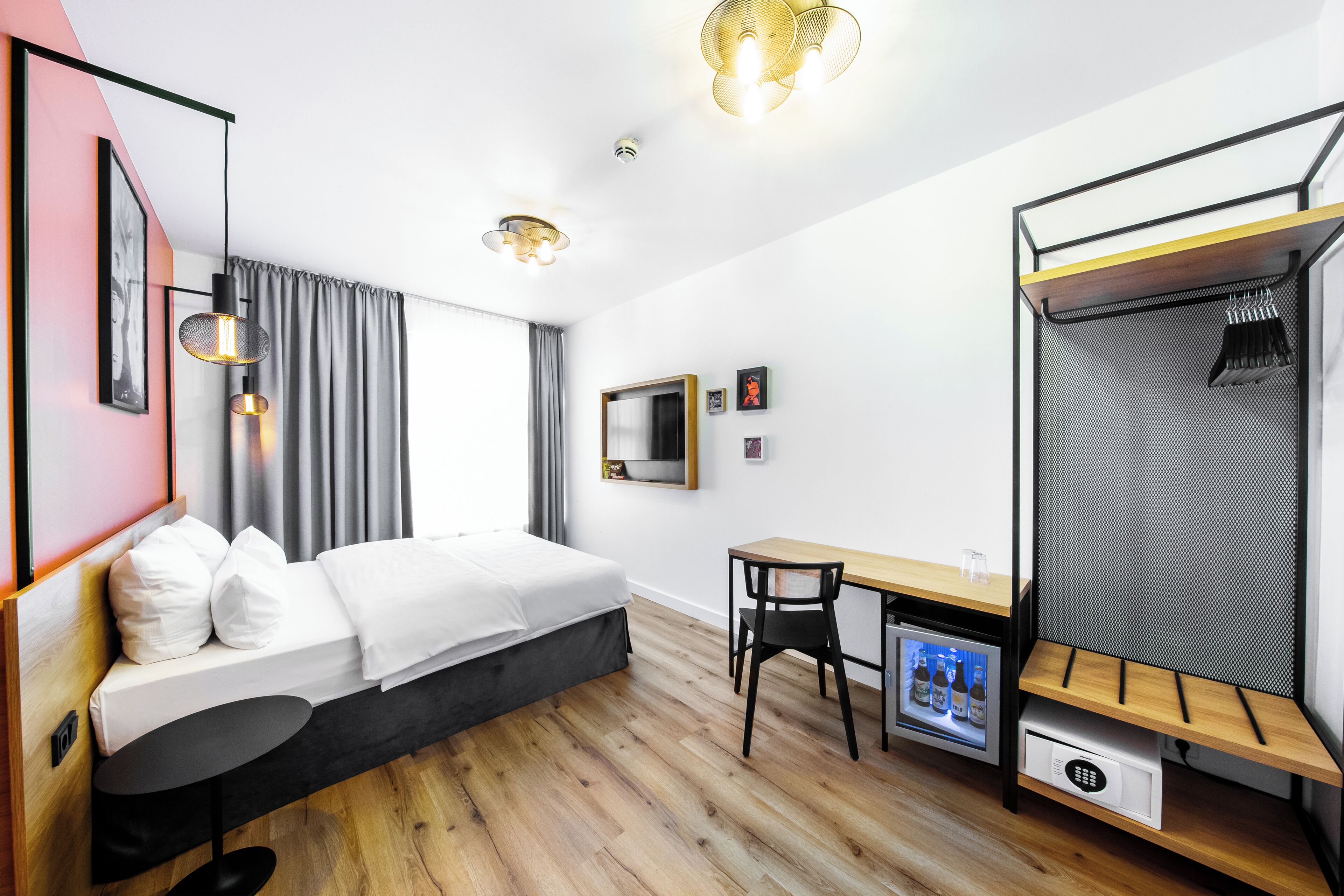 premium bedding, in-room safe, blackout curtains, free wifi