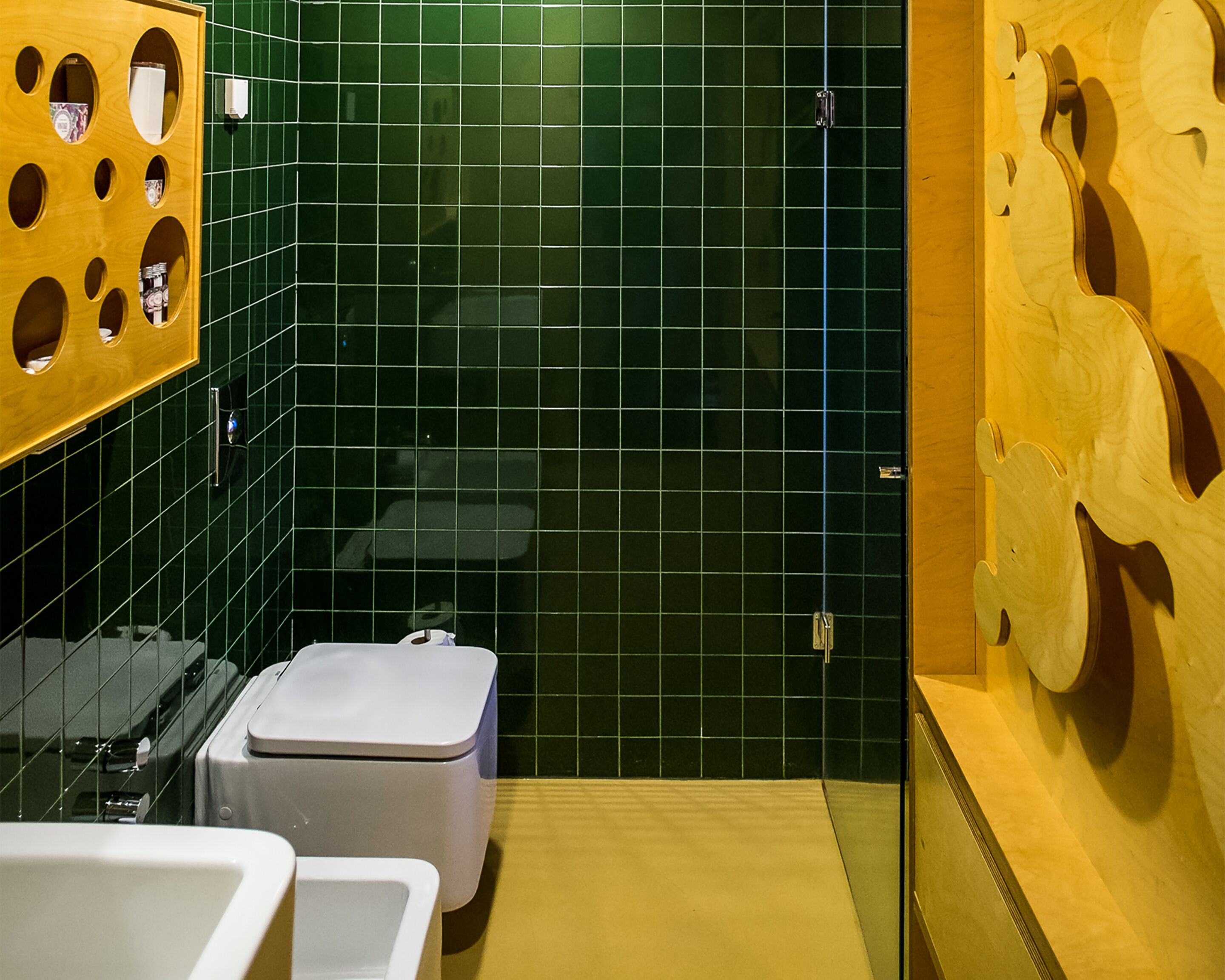 double room, mountain view | bathroom | rainfall showerhead, free toiletries, hair dryer, bathrobes