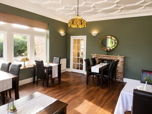 Restaurant - Heath Cottage Hotel (Dewsbury)
