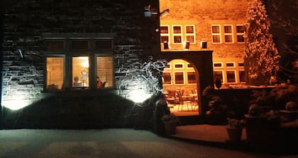 Heath Cottage Hotel
