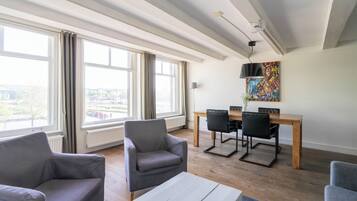 Huoneisto, 1 makuuhuone | Yksilöllisesti sisustettu, yksilöllisesti kalustettu