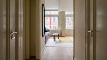 Appartement | Luxe beddengoed, een kluis op de kamer, een laptopwerkplek