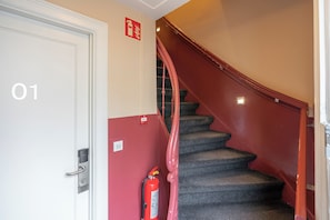 Pintu masuk interior