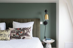 1 Bedroom Apartment | Premium bedding, in-room safe, individually decorated -  Numa Amsterdam Helmers (Amsterdam)