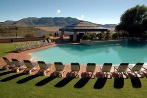 Exterior - Black Mountain Leisure & Conference Hotel (Bloemfontein)