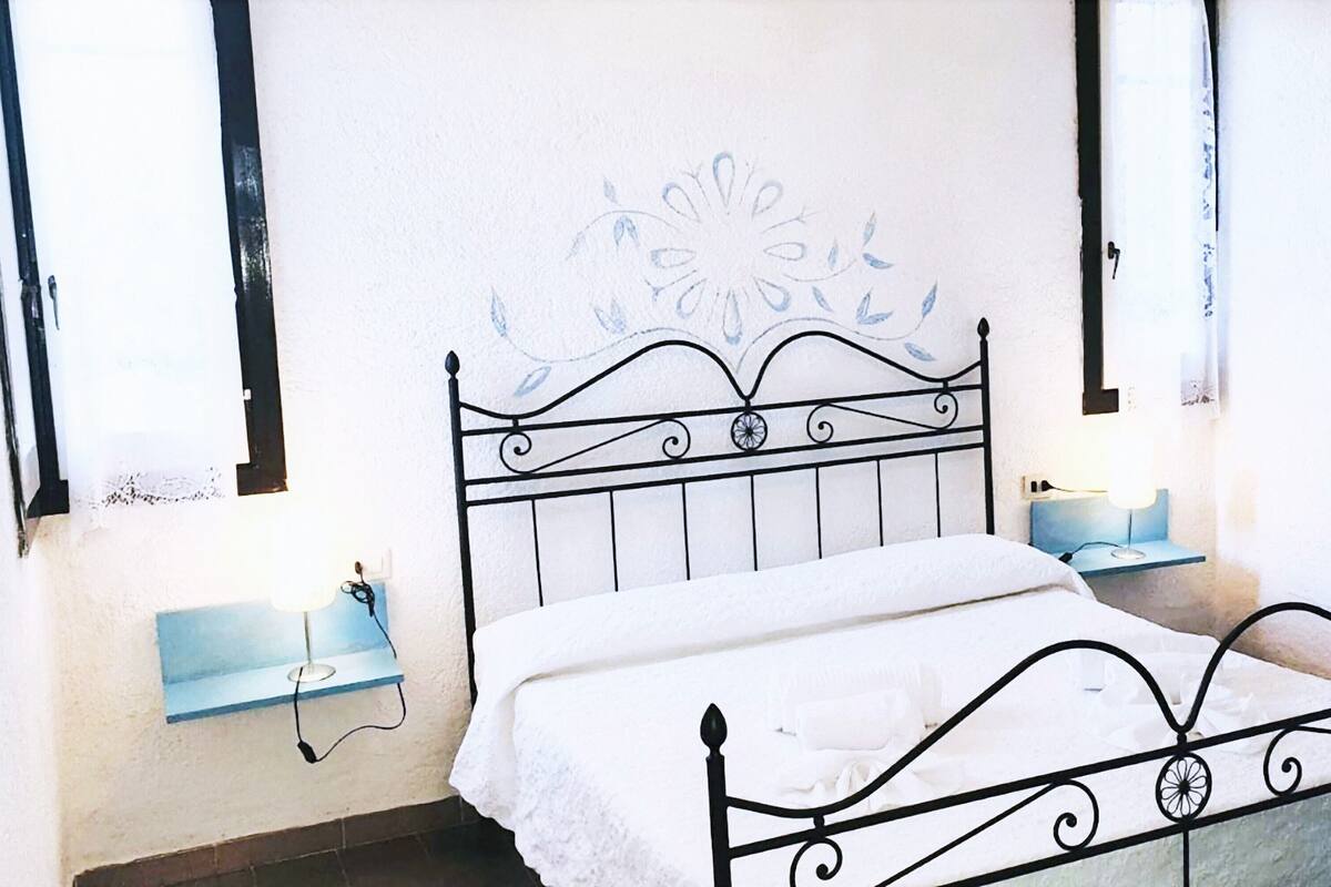 Apartment, 1 Bedroom, Kitchenette (For four people) | Individually decorated, individually furnished, iron/ironing board