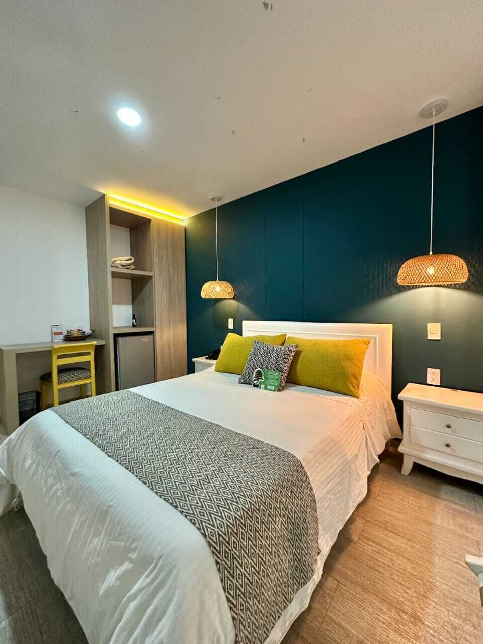 Minibar, coffre-fort, bureau, système d’insonorisation